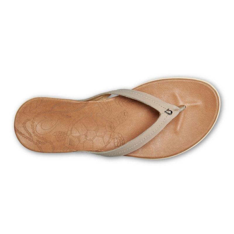 Olukai | Honu Women's Leather Flip Flops - Tapa / Golden Sand